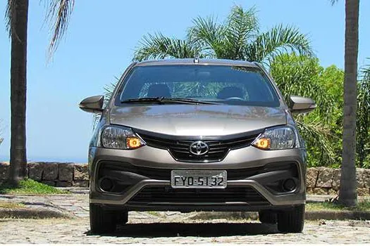 Etios sedã X Plus automático conta com prestígio da Toyota