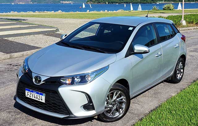 Teste Do Toyota Yaris Xs Press O Familiar