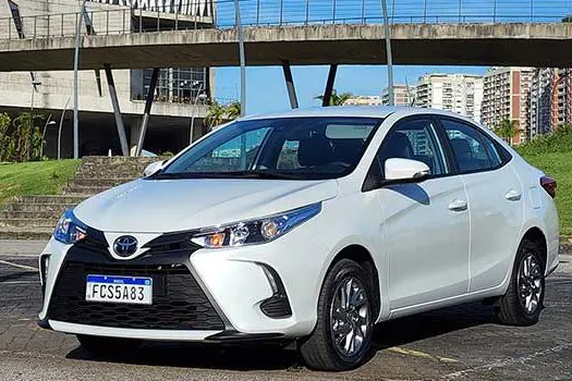 Teste do Toyota Yaris sedã XS – Quando o exemplo vem de cima