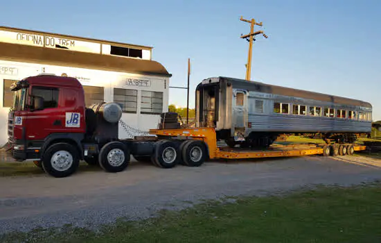 Primeira composição do Trem Republicano chega a Itu