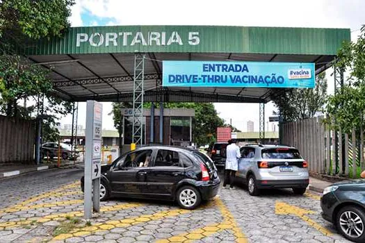 Santo André vacina 2.434 idosos com 90 anos ou mais neste fim de semana