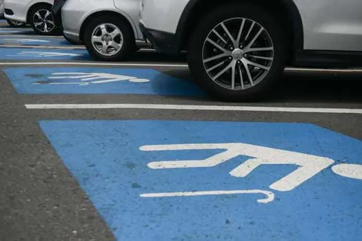 SBC garante tarifa gratuita no estacionamento rotativo para pessoas acima de 60 anos