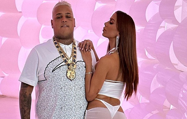 Anitta lança parceria com MC Ryan SP