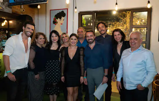 Vernissage marca abertura de exposição de arte em São Paulo