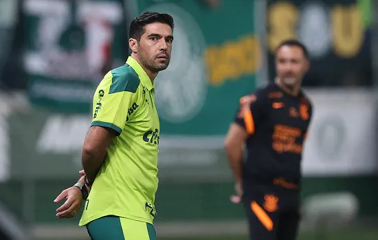 Abel dedica triunfo do Palmeiras no dérbi à torcida: “O chiqueiro pegou fogo”