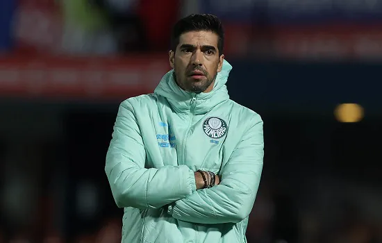 Abel Ferreira cita Lewis Hamilton e faz desabafo contra críticos do Palmeiras