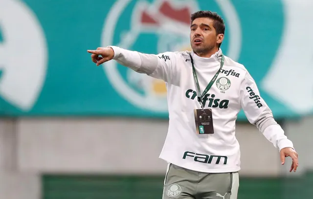 Abel deve repetir escalação do Palmeiras para encarar o Barcelona na Libertadores