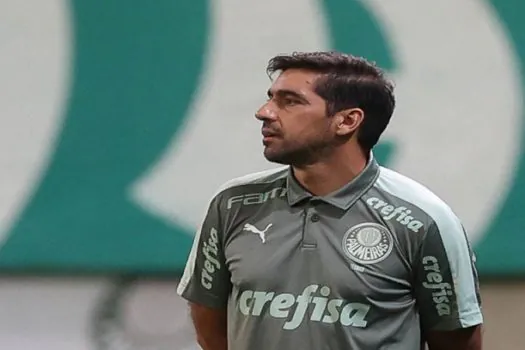 Abel Ferreira critica eficácia e diz que Palmeiras tem tomado gols ‘esquisitos’