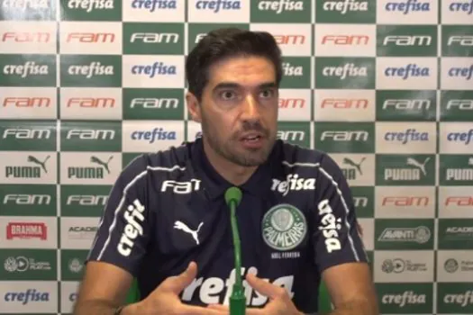 Abel Ferreira avalia impacto de derrota antes da Libertadores e pede Palmeiras “positivo”