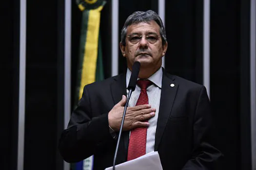 Depois do flagrante na cueca de senador, PF volta a RR contra fraudes na Saúde