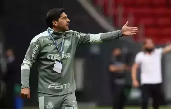 Abel diz que Palmeiras pode se igualar ao Chelsea na valentia e convida Guardiola