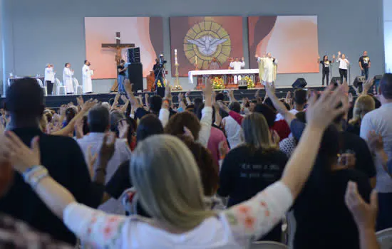 Fim de semana tem Acampamento de Pentecostes na Canção Nova