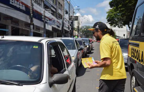 Diadema realiza ação de Carnaval sobre bebida e direção