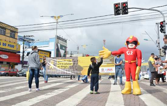 Ações do Maio Amarelo no Grande ABC conscientizam população sobre segurança no trânsito