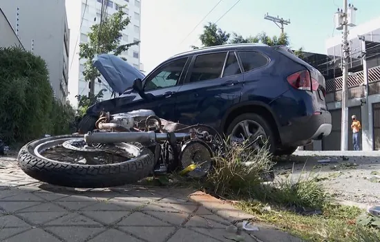 Motorista de BMW atinge grupo de motoboys e deixa um morto em São Paulo