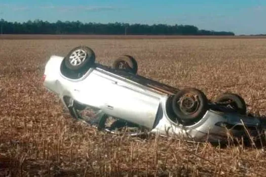 Mãe morre após filho assumir volante e capotar carro no Mato Grosso