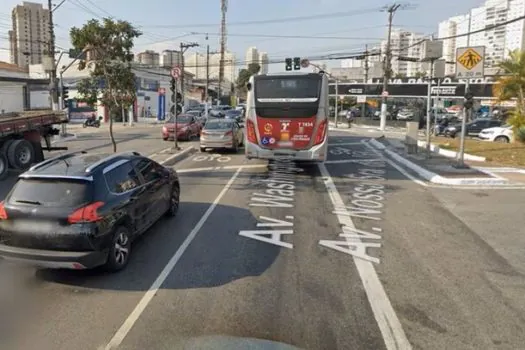 Carro atinge tanques de gasolina e deixa mortos em Santo Amaro