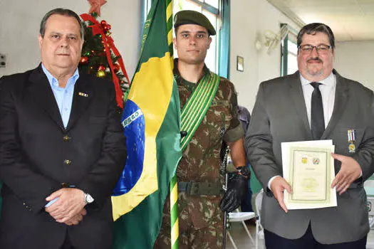 ACISA recebe medalha da Força Expedicionária Brasileira