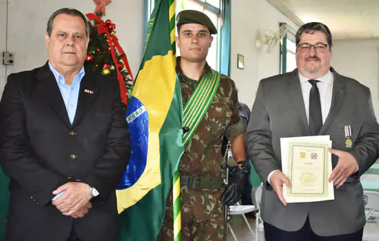 ACISA recebe medalha da Força Expedicionária Brasileira