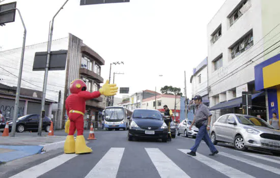 Ações do Maio Amarelo conscientizam população sobre segurança no trânsito