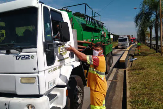 Ações sociais auxiliaram motoristas e comunidades carentes