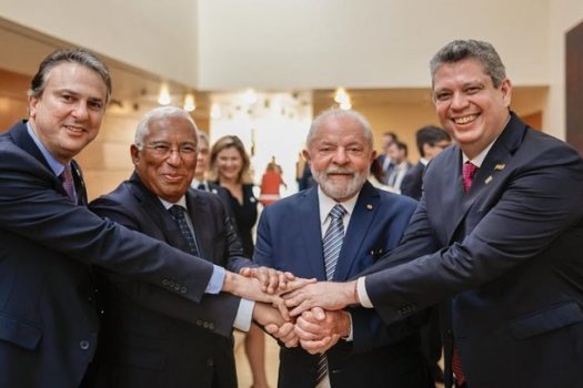 Brasil e Portugal assinam acordo de equivalência dos ensinos Fundamental e Médio