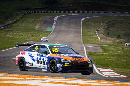 TCR South America: Cobra Racing Team vai ao pódio três vezes no Uruguai