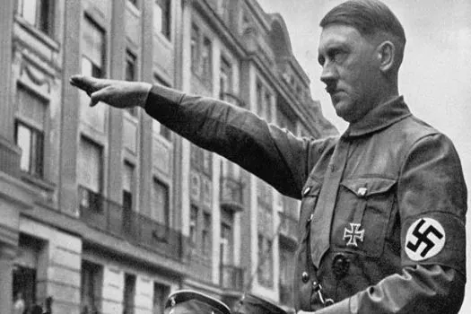 Hitler: infalível, invencível e insano