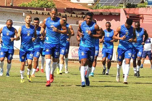 São Caetano enfrenta o Monte Azul em mata-mata da Série A-2