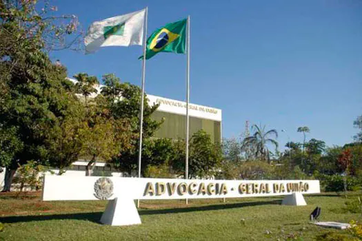 AGU defende no STF a realização de operações policiais em universidades