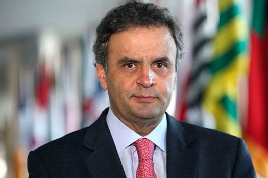 Aécio fará caravana pelo País para atacar atuação social de Dilma