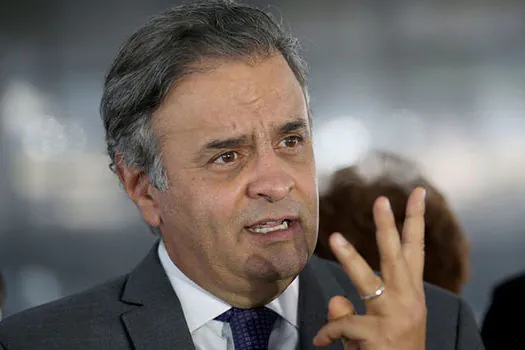 Aécio Neves passou por cirurgia na virada do ano