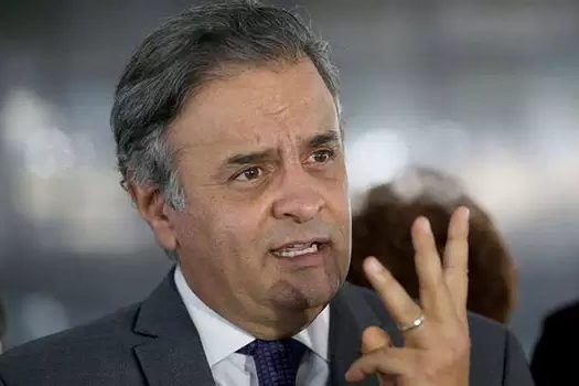 Aécio descarta sair do PSDB em caso de vitória de Doria nas prévias