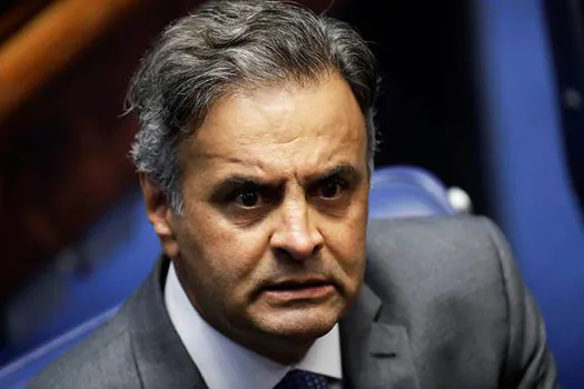 Justiça determina bloqueio de R$ 128 milhões de Aécio Neves