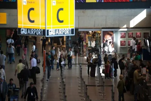 Aeronautas mantêm greve marcada para esta segunda-feira (19)