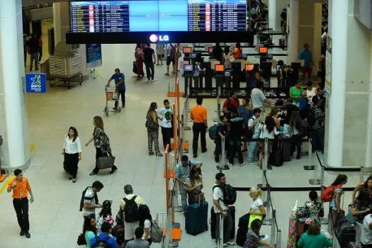 Aeroporto de Congonhas tem novos voos cancelados e atrasos