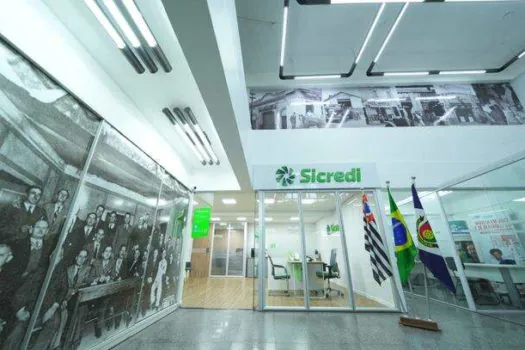 Sicredi inaugura agência em parceria com a ACISCS