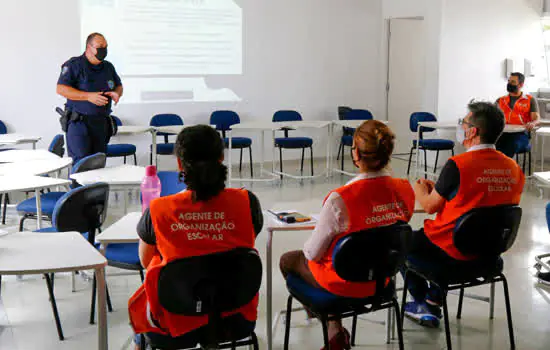 GCM ministra capacitação para agentes de organização escolar do Colégio USCS