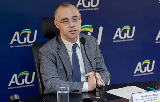 AGU prepara nova ação contra restrições de governadores e prefeitos na pandemia