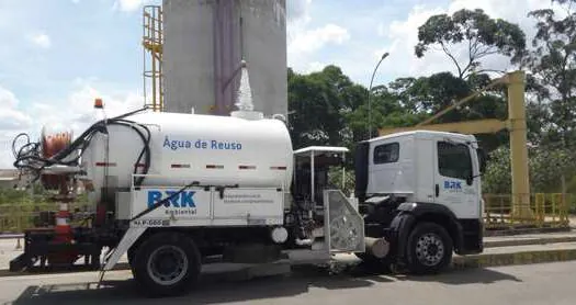 BRK realiza desobstruções de redes e tubulações de esgoto em Mauá, com água de reuso