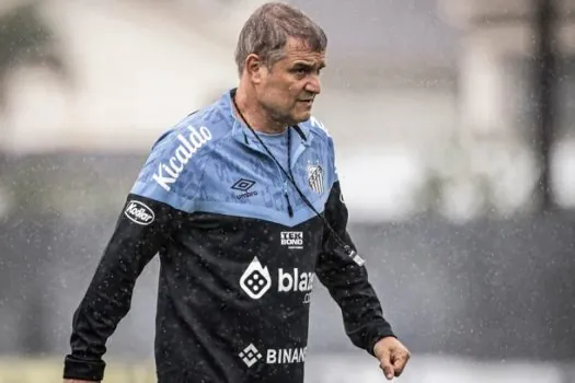 Aguirre tenta ajustar Santos e mira reação imediata no Campeonato Brasileiro