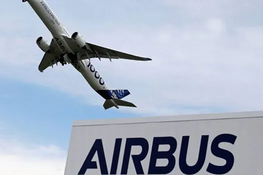 China compra cerca de 300 aviões da Airbus, em novo golpe à rival Boeing