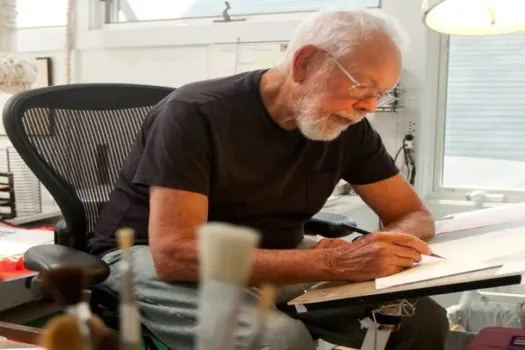 Al Jaffee, cartunista da revista Mad, morre aos 102 anos