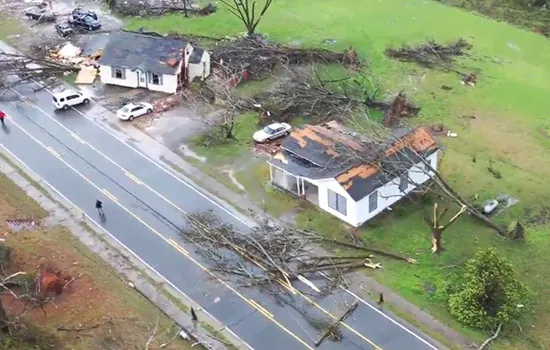 EUA: tornado atinge Alabama deixando rastro de morte e destruição