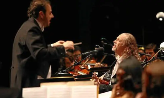 Alceu Valença e Orquestra Ouro Preto se apresentam neste domingo