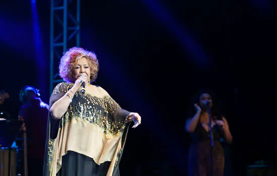 “Encontro das Vozes” com Alcione e Ferrugem no Espaço das Américas