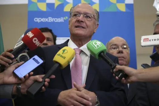 Alckmin diz que democracia sai fortalecida após atos antidemocráticos