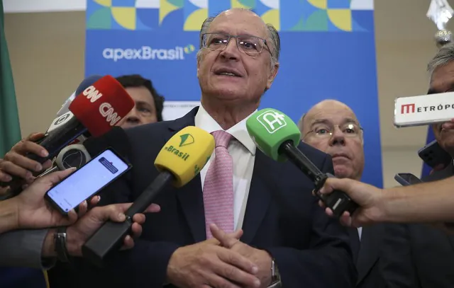 Alckmin diz que democracia sai fortalecida após atos antidemocráticos