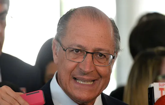 PT confirma indicação de Alckmin para vice de Lula