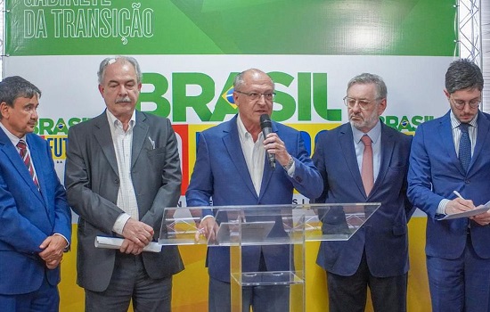 Vice-presidente eleito anuncia mais 61 nomes da equipe de transição